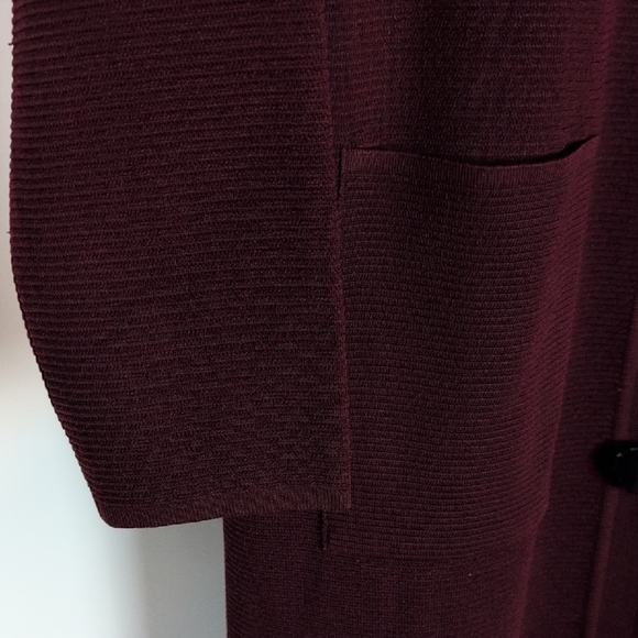 Exclusively Misook Long Line Cardigan - Picture 3 of 10